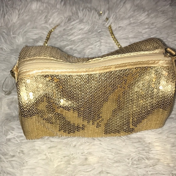Gold Sequenced purse/make up bag - Picture 2 of 2